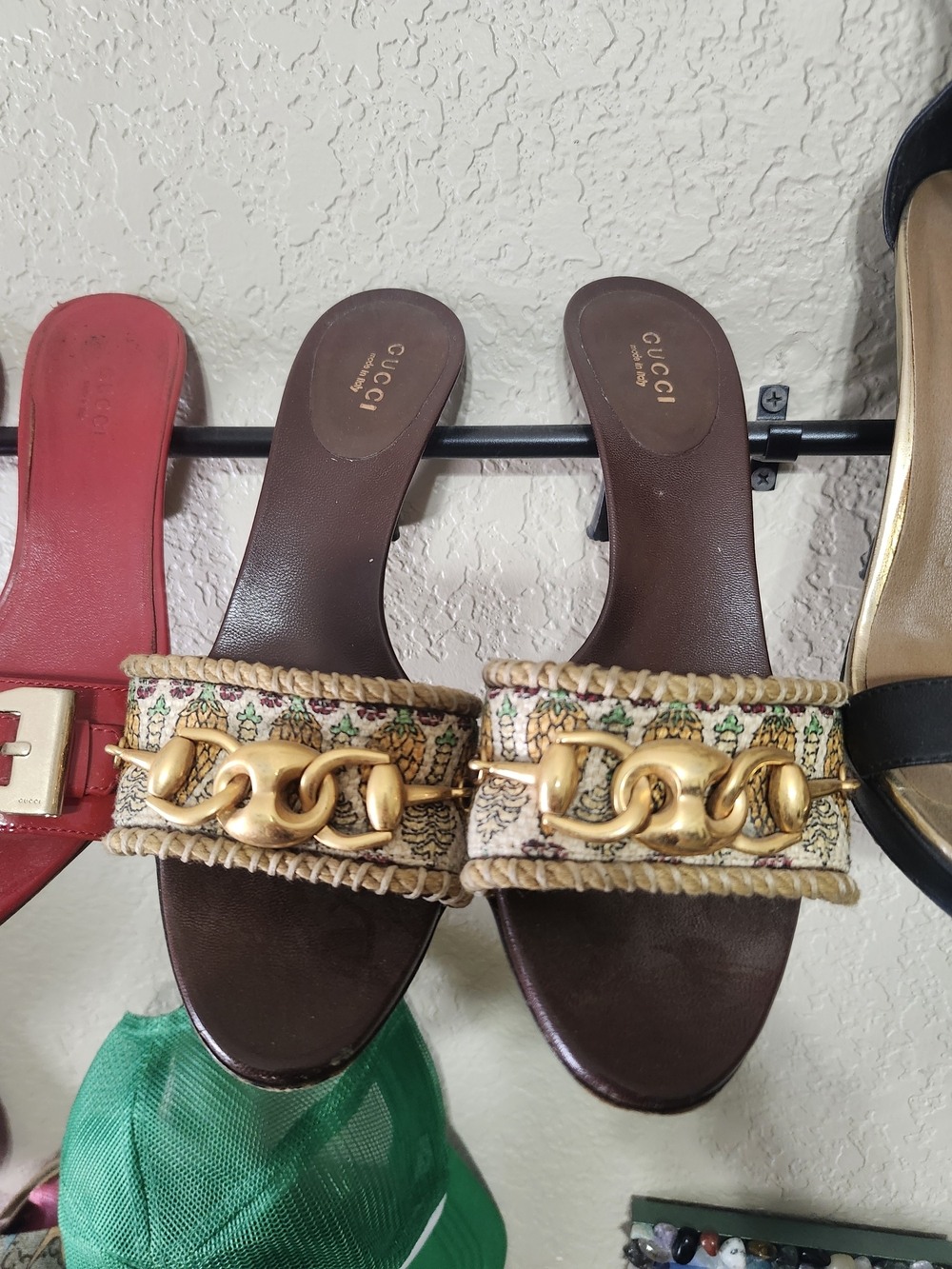 Gucci Brown Raffia Slide Mules with Gold Chain Trim